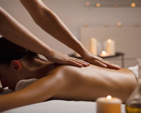 INEFÁVEL Estética Avançada e Bem-Estar | Massagem Relaxante nas Costas