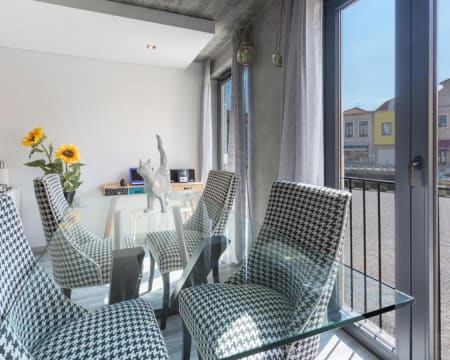 Inn Pier Aveiro | Estadia Romântica com Jacuzzi