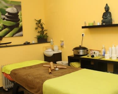 Massagem com Óleos Essenciais | 1 Pessoa - 30 Min. | Instituto de Beleza Mss Massagem com Óleos Essenciais | 1 Pessoa - 30 Min. | Instituto de Beleza Mss