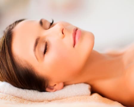 Spa Facial + Esfoliação Corporal para 2 | Irma Santos Cabeleireiro Spa Facial + Esfoliação Corporal para 2 | Irma Santos Cabeleireiro