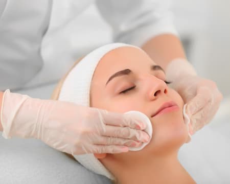 Limpeza de Pele | Estética Aline Fonseca Limpeza de Pele | Estética Aline Fonseca