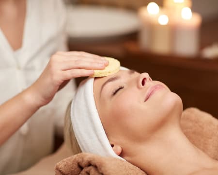 Limpeza de Pele com Microdermoabrasão | Visage & Corps - Campo Pequeno Limpeza de Pele com Microdermoabrasão | Visage & Corps - Campo Pequeno