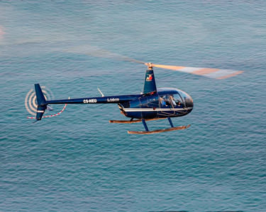 Voo de Helicóptero Sobre o Tejo para 2 | Lisbon Helicopters Voo de Helicóptero Sobre o Tejo para 2 | Lisbon Helicopters