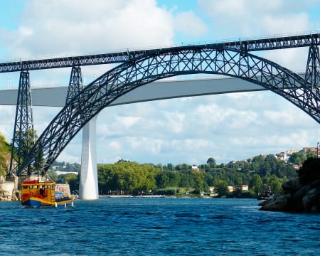 Manos do Douro | Cruzeiro das Pontes em Barco Rabelo | 4 Pessoas