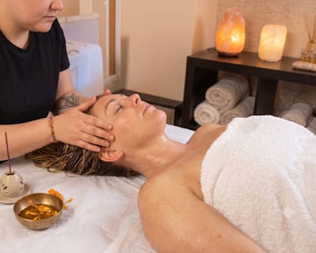 Miranda Massagens | Indian Head Massage