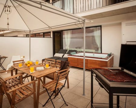 Master Suites - Aveiro | Estadia Romântica com Jacuzzi Privado