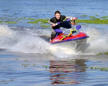 Mota de Água + Paddle Surf ou Canoagem em Barragem Privada Mota de Água + Paddle Surf ou Canoagem em Barragem Privada