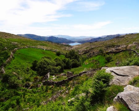 Nomad Planet - Montalegre | Estadia Insólita em Yurt com Vista para o Gerês