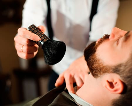 Nova Imagem Cabeleireiro | Corte e Brushing para Ela + Corte e Barba para Ele | 2 Pessoas Nova Imagem Cabeleireiro | Corte e Brushing para Ela + Corte e Barba para Ele | 2 Pessoas