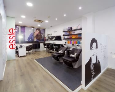 Nuno Pereira Hair Studio | Ritual 100% AntiFrizz com Corte de Cabelo Nuno Pereira Hair Studio | Ritual 100% AntiFrizz com Corte de Cabelo