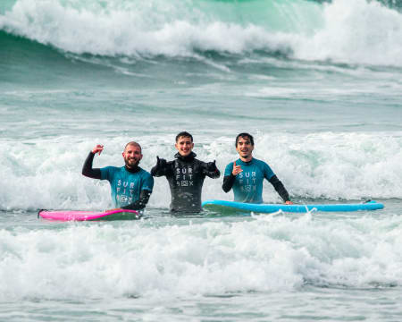 Surfitbox | Aula de Grupo de Surf para Adulto - 1h30 Surfitbox | Aula de Grupo de Surf para Adulto - 1h30