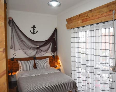 Os Piratas | 1 Noite em Quarto Duplo