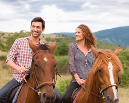 Dia Romântico na Quinta do Banco com Almoço e Experiência a Cavalo para 2 Dia Romântico na Quinta do Banco com Almoço e Experiência a Cavalo para 2