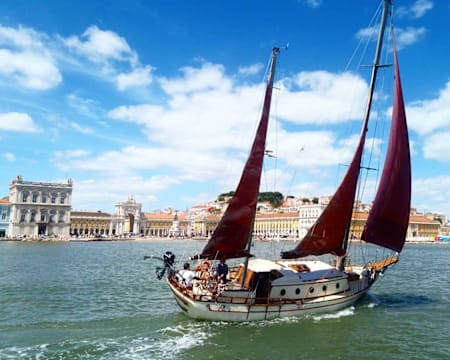 Furanai Sailboat Tours | Passeio de Barco Diurno no Tejo | 2 Pessoas