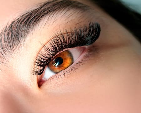 Studio Madame Lashes | Pestanas Volume Brasileiro