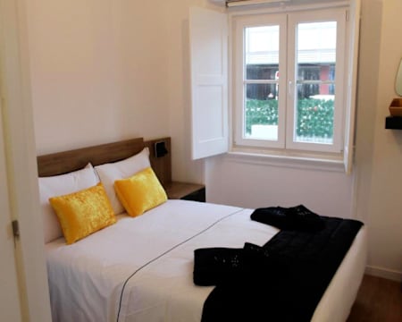 Real Guest House | 1 Noite em Quarto Duplo