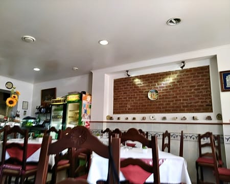 Restaurante Pena | Entrada + Prato Principal + Sobremesa | 2 Pessoas Restaurante Pena | Entrada + Prato Principal + Sobremesa | 2 Pessoas