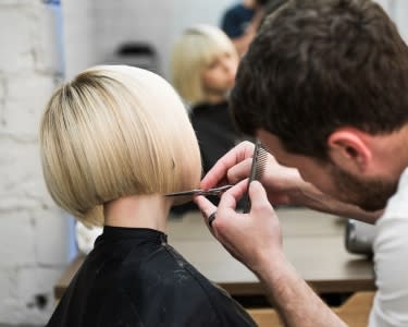 Corte de Cabelo e Brushing | Queluz Corte de Cabelo e Brushing | Queluz