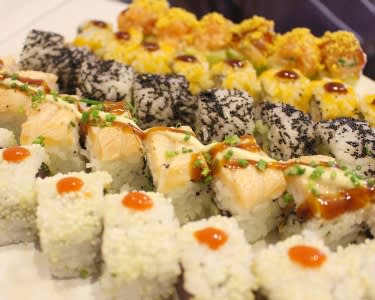 Saiko Estoril | Combinado de 34 Peças de Sushi de Fusão para Partilhar Saiko Estoril | Combinado de 34 Peças de Sushi de Fusão para Partilhar