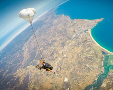 Salto Tandem a 3.000m Salto Tandem a 3.000m