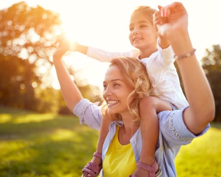 Luz do Deserto | Sessão Fotográfica para Mãe ou Pai e Filhos no Exterior | 3 a 4 Pessoas Luz do Deserto | Sessão Fotográfica para Mãe ou Pai e Filhos no Exterior | 3 a 4 Pessoas