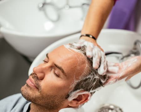 Corte para Ele Premium + Máscara Hidratante | Bernardo Cabeleireiros Corte para Ele Premium + Máscara Hidratante | Bernardo Cabeleireiros