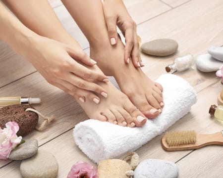 Pedicure Normal para Dois | Essência da Beleza Pedicure Normal para Dois | Essência da Beleza