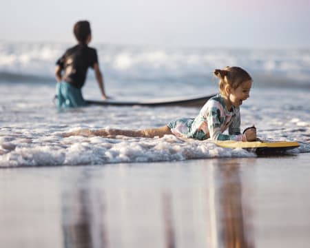 Ondas d'Aventura | Aula Particular de Surf ou Bodyboard | 2 Pessoas Ondas d'Aventura | Aula Particular de Surf ou Bodyboard | 2 Pessoas
