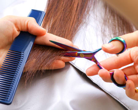 Corte + Brushing + Ampola de Brilho | Manuela Serra - Estética e Spa Corte + Brushing + Ampola de Brilho | Manuela Serra - Estética e Spa