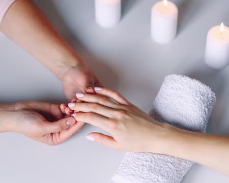 Manicure com Gelinho e Banho Gel | Rosa Carreira Espaço de Beleza Manicure com Gelinho e Banho Gel | Rosa Carreira Espaço de Beleza