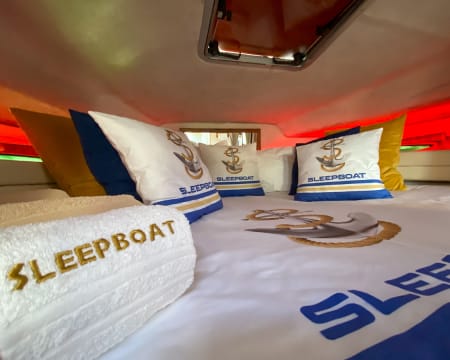 Sleep Boat | 1 Noite com Jantar em Barco Sleep Boat | 1 Noite com Jantar em Barco