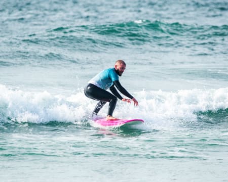 Surfitbox | Surf para Adulto | Aula de Grupo - 1h30 Surfitbox | Surf para Adulto | Aula de Grupo - 1h30