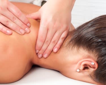 Massagem de Relaxamento às Costas | TA Cabeleireiros & Estética Massagem de Relaxamento às Costas | TA Cabeleireiros & Estética