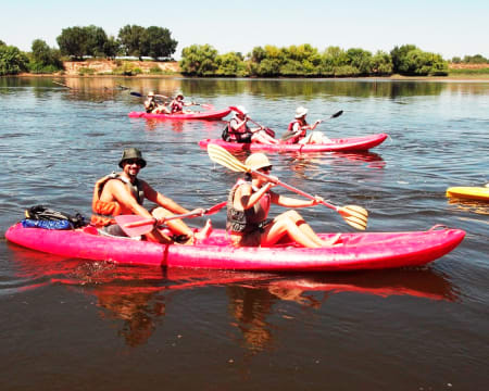 Canoagem no Estuário do Tejo - 2 Adultos + 1 Criança | Tagus Natura Canoagem no Estuário do Tejo - 2 Adultos + 1 Criança | Tagus Natura