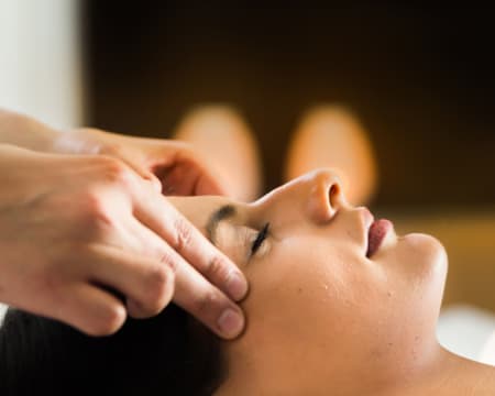 Massagem Facial ou Parcial + Imersão em Piscina | Termas de Chaves Massagem Facial ou Parcial + Imersão em Piscina | Termas de Chaves