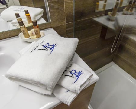 Villa Rio Guest House Suites - Algarve | Estadia de Romance com Opção Jantar