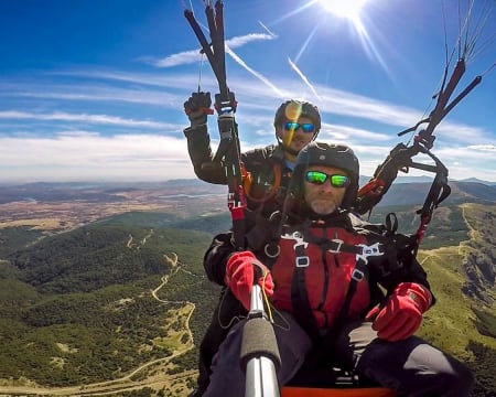 Voo de Parapente + Vídeo para Dois | DParapente Segovia Voo de Parapente + Vídeo para Dois | DParapente Segovia