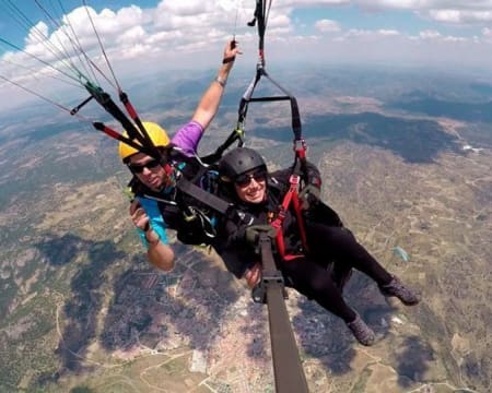 Voo de Parapente + Vídeo para Dois | DParapente Ávila Voo de Parapente + Vídeo para Dois | DParapente Ávila