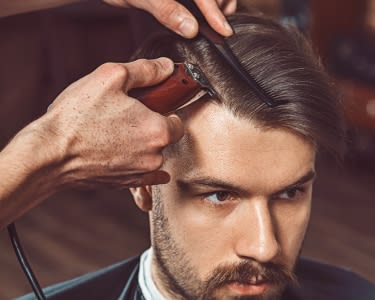 Corte de Cabelo e Brushing para Ela e para Ele | WonderLab Corte de Cabelo e Brushing para Ela e para Ele | WonderLab
