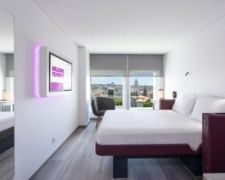Yotel Porto | Estadia de 1 Noite com Jantar Yotel Porto | Estadia de 1 Noite com Jantar