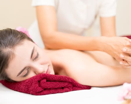 Massagem Relaxante Corpo Inteiro | Zen Garden Massagem Relaxante Corpo Inteiro | Zen Garden