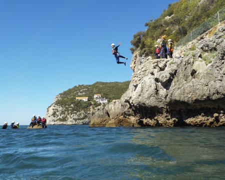 Coasteering Arrábida - 1 a 4 Pessoas | Experiência Inesquecível!