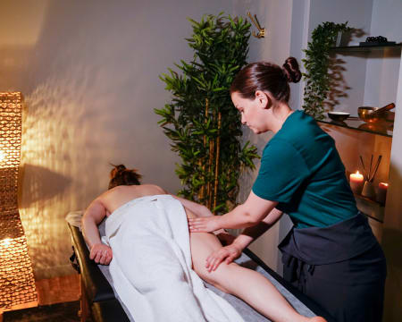 EcoMassage & Esthetics - Massagem Premium à Escolha! Até 2 Horas | Lisboa ou Porto