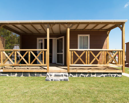 Parque Verde - Fernão Ferro | Estadia em Bungalow em Parque de Campismo perto da Praia para até 4 Pessoas