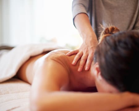 Massagem de Relaxamento em Vila Nova de Gaia | 50 Minutos de Puro Bem-Estar! Pozinhos de Beleza