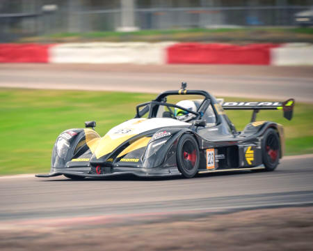Velocidade Sem Limites! Conduza um Radical SR3 RS c/ 226cv no Circuito de Serpa | Até 4 Voltas - Pista Completa