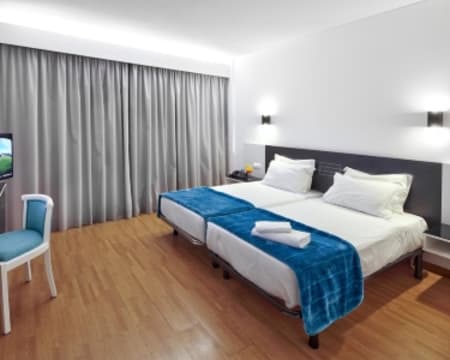 OFF_Urban Hotel Amadeos | Estadia de 1 Noite