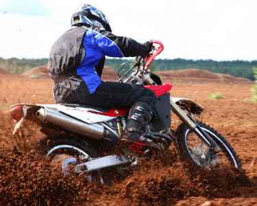 Passeio TT Moto ou M4 | 2 Pessoas - 3h | FeelMoto Passeio TT Moto ou M4 | 2 Pessoas - 3h | FeelMoto