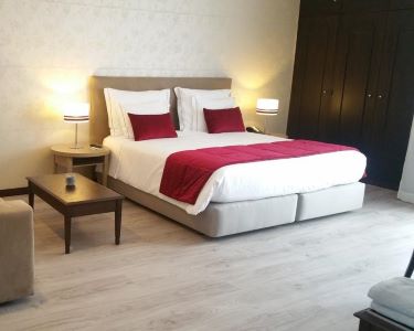 Santa Cruz Village Hotel | Inclui 1 Noite com Jantar Santa Cruz Village Hotel | Inclui 1 Noite com Jantar