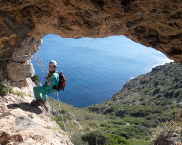 Experiência de Escalada na Serra da Arrábida! 4h - 1 ou 2 Pessoas | WIND
